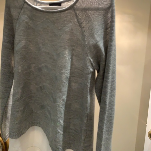 Beautiful sweater AB Studio in gray color and has silver tone .size : large. - Picture 7 of 13